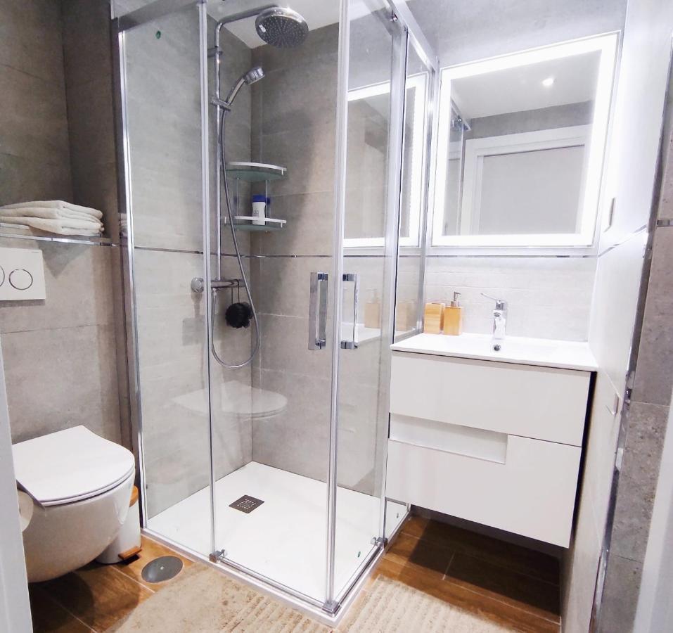 Magnifique A 5 Min A Pied De La Apartment *
